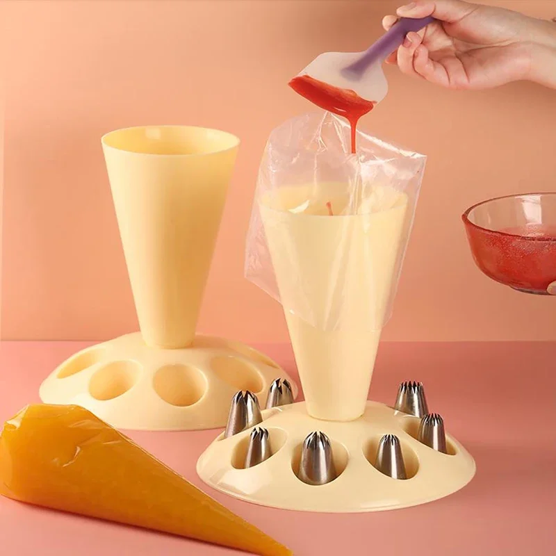 

New Piping Bag Nozzles Storage Rack Stand With 8 Slots Large Capacity Pastry Bag Mounting Holder Organiser Baking Accessories