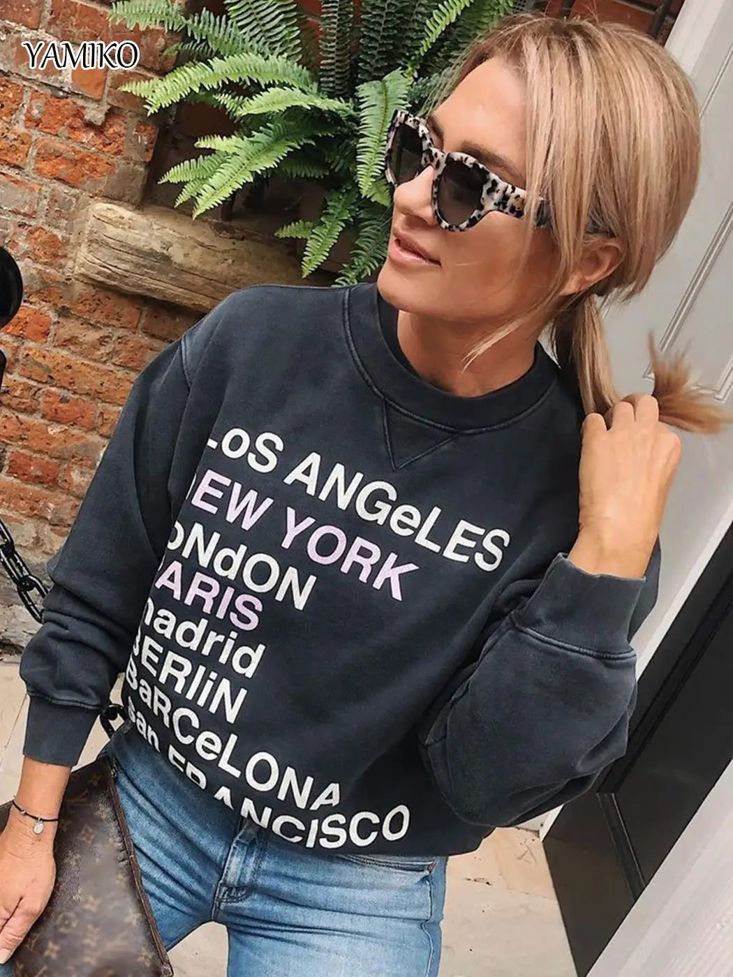 

Faded Wash Letter Sweatshirts Women 2023 Autumn Winter Long Sleeve Sweatshirts High Street Loose Casual O-Neck Pullovers Tops