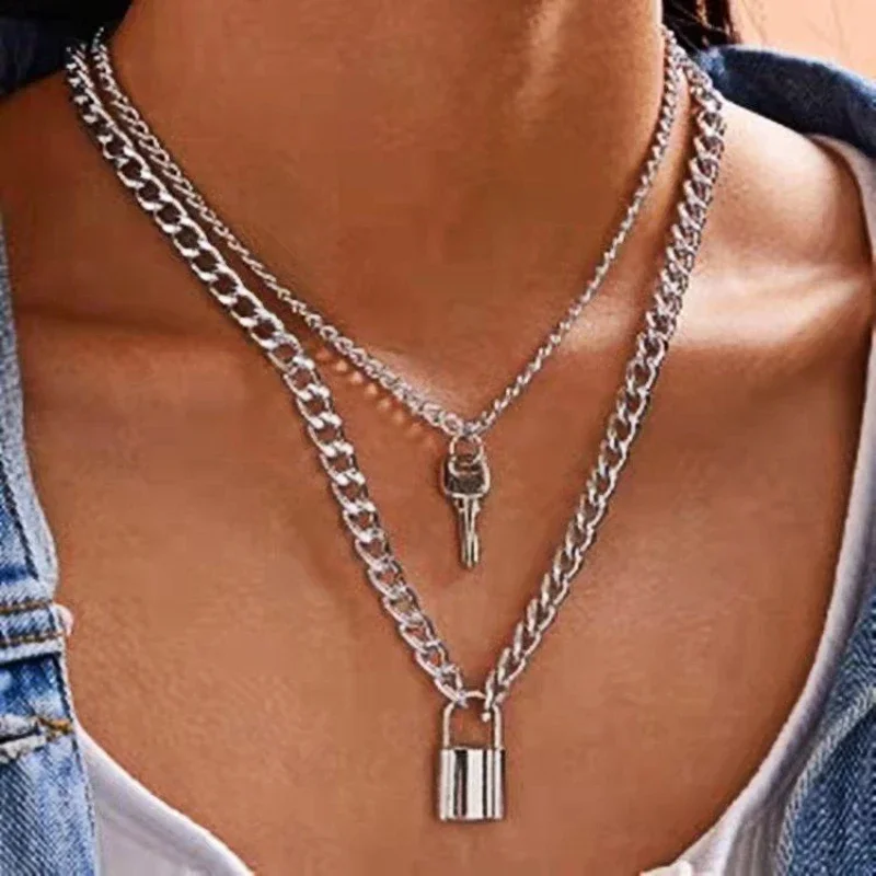 Multi Layered Minimalist Personalized Retro Key Lock Pendant Necklace Punk Metal Jewelry Accessories for Women