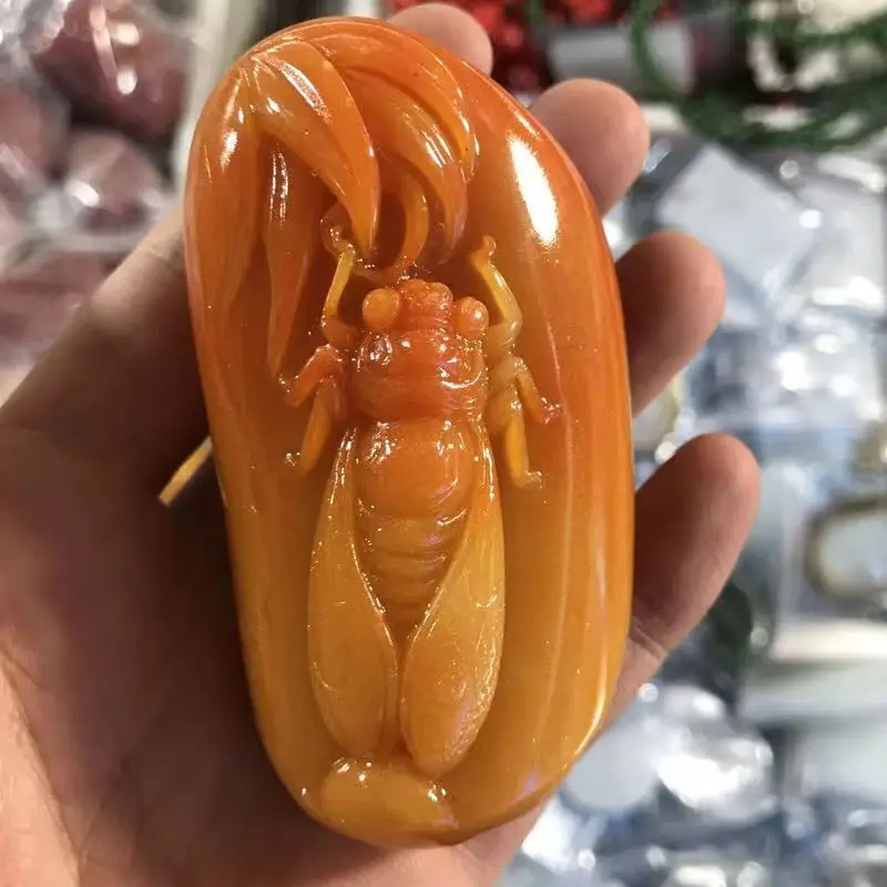 

Chinese Antique Huanglong Jade Carving Carved with A Piece of Cicadas