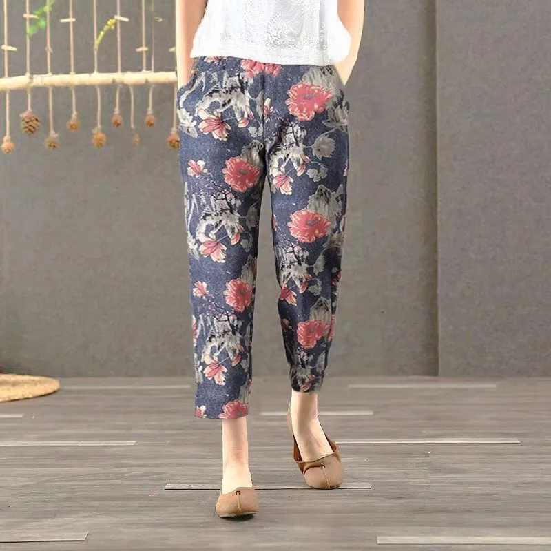 Maple leaf red flower