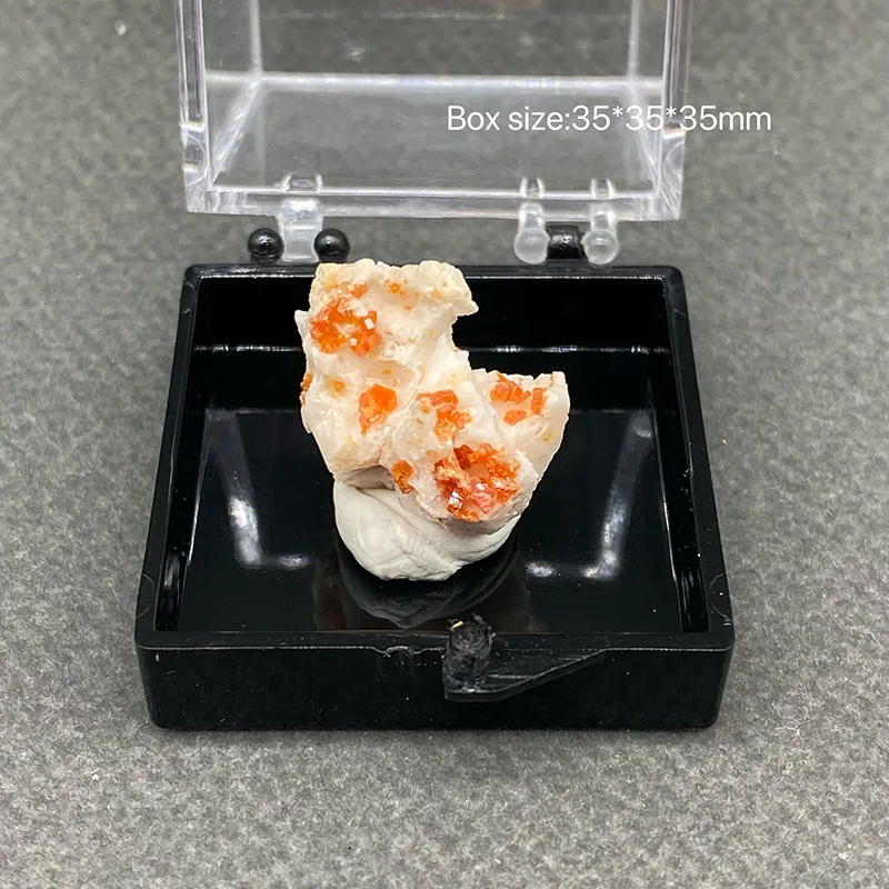 100%  Natural Vanadinite  Mineral Specimens Stones and Crystals Healing Crystal+Box size:35*35*35mm