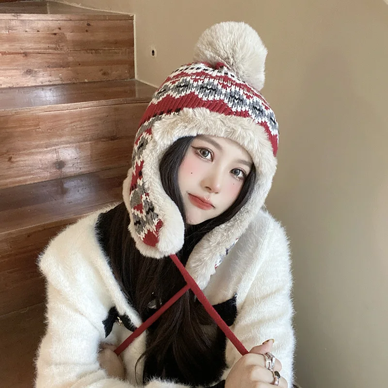 

Retro Ethnic Style Bomber Hats for Women and Men Autumn and Winter Ins Travel Cold Warm Polluver Strap Personalized Ski Caps