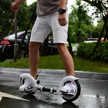 Patinete con Pedal de dos ruedas para adulto, patinete de PU sólido, rueda extrema caliente, autobalance, novedad