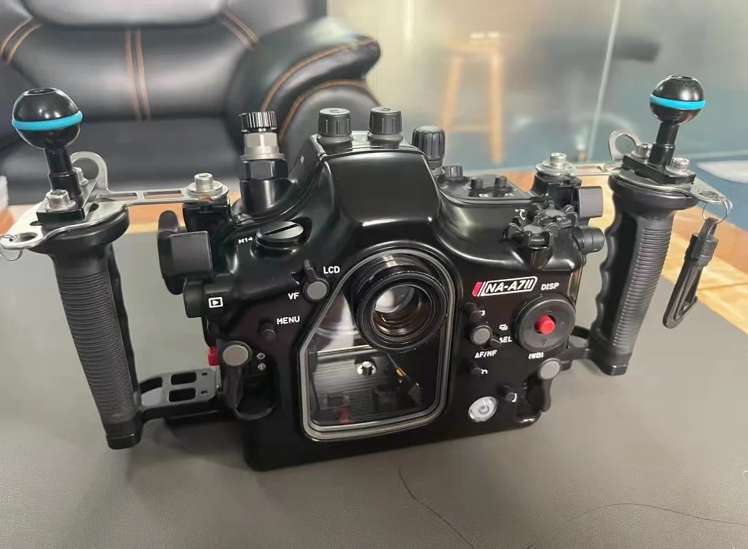 

nauticam Sony A7R2 Na-A7II housing ( second hand )