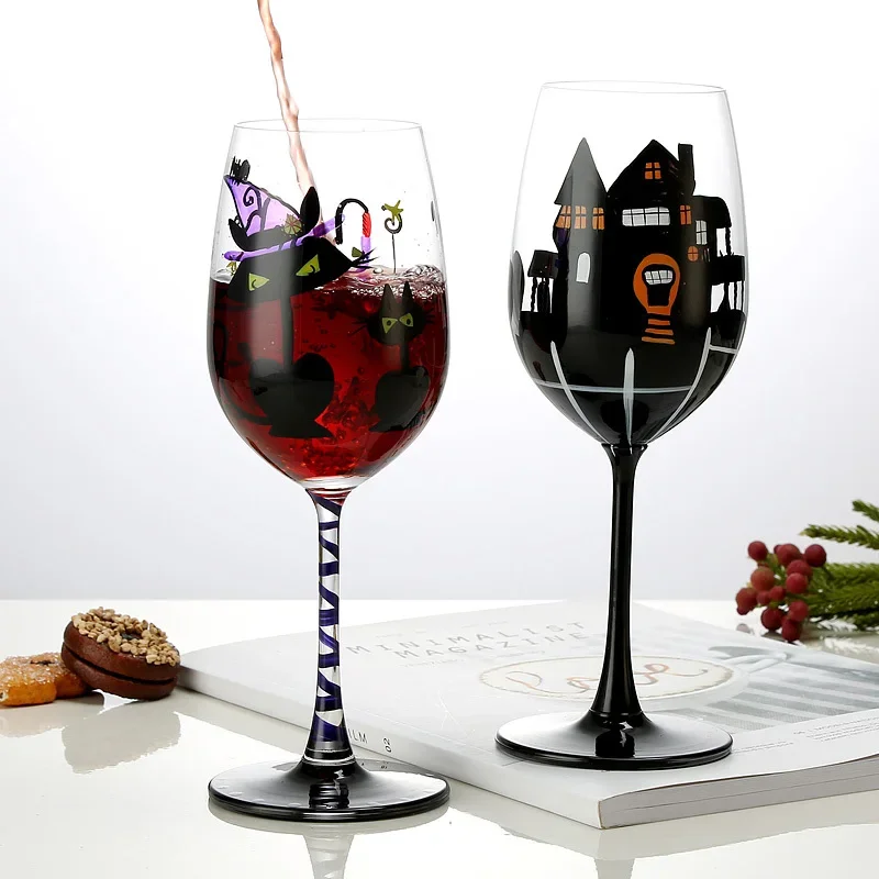 Hand-Painted Christmas Wine Glasses Santa and Snowman Design Festive Bar Accessories Champagne Goblets for Holiday Celebrations
