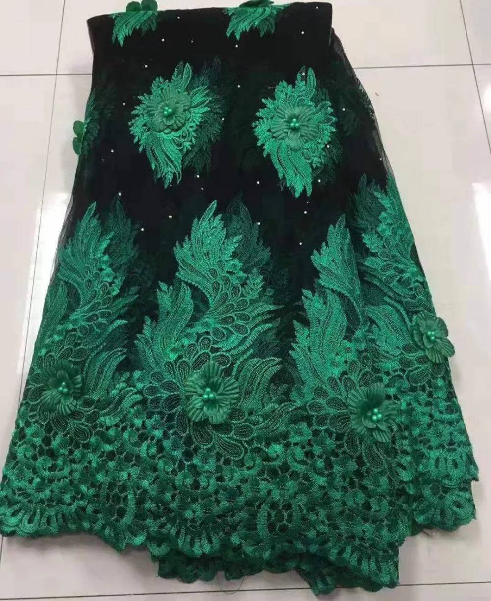 

2021 Latest Nigerian Laces Fabrics High Quality African Laces Fabric for Wedding Dress French Tulle Lace with Beads ZJ006