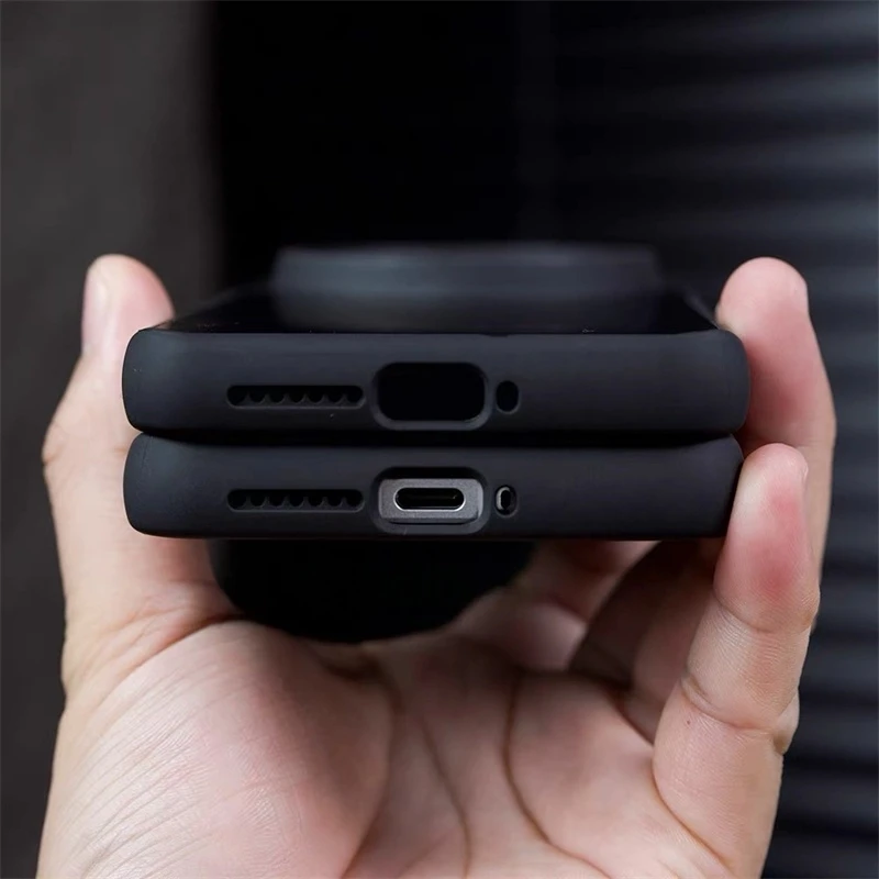 Magnetic Acrylic Matte Transparent Shockproof Bumper Case with MagSafe Compatibility