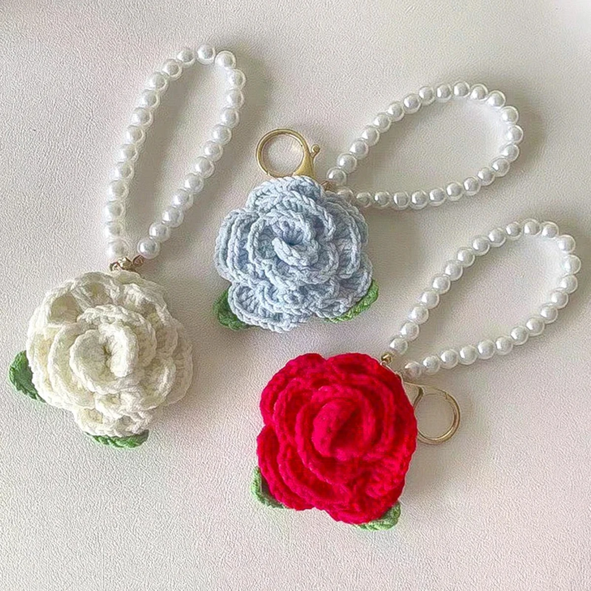 New Crochet Rose Camellia Flowers Keyrings Imitation Pearls Chain Keychain Women Girls Key Chains Rings Charm Bag Gifts 2