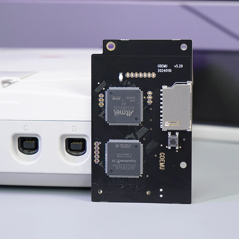 GDEMU搭載ドリームキャスト本体一式＋VM2個、SDカード32GB（熱対策済 