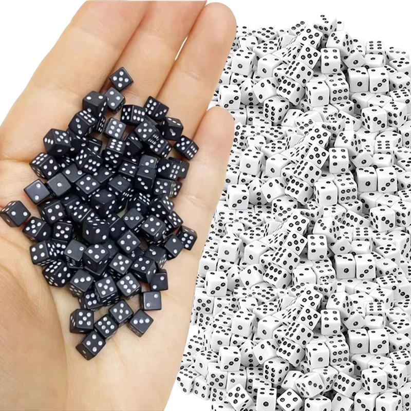 100/200/500PCS 8mm 주사위 흰색 검정색 플라스틱 미니 게임 주사위 표준..