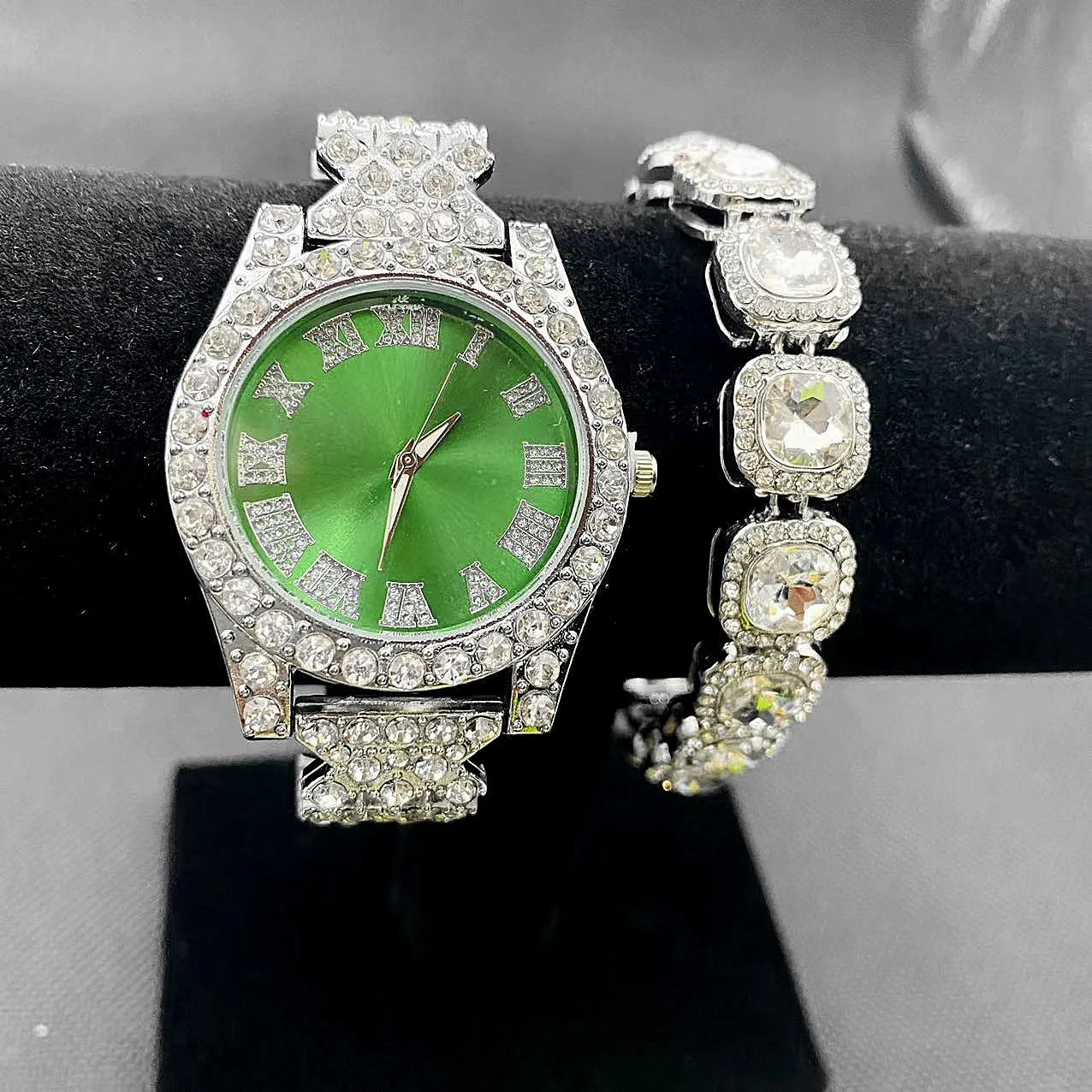 Full Iced Out Watch for Women Bling Bling Cuban Tennis Chain Bracelet Green Water Ghost Hip Hop Luxury Watches Women Set Relojes