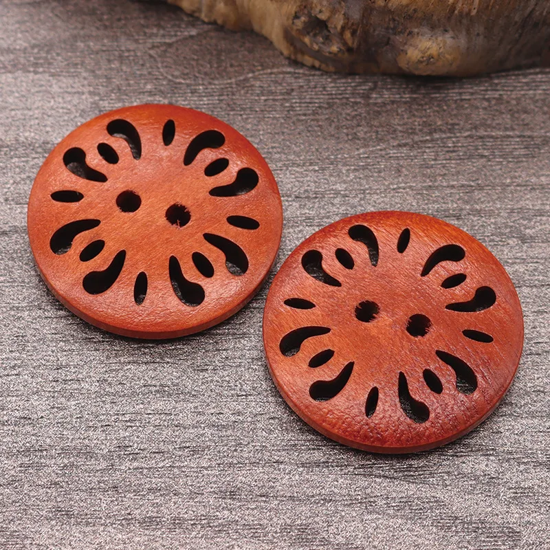 20 개/몫 15-38mm 레이저 새겨진 중공 나무 단추 셔츠 스웨터 어린이 재킷 니트 나무 단추 N625