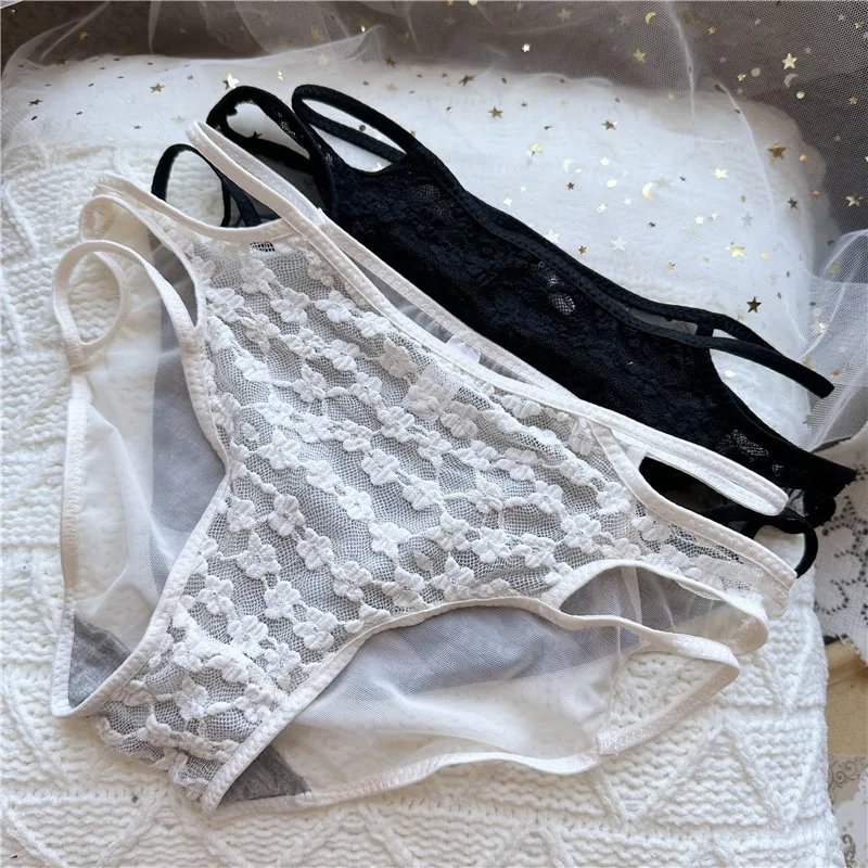 Woman's Black Lace French knickers with geometric design
