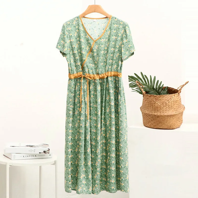 

Женское летнее платье с V-образным вырезом и коротким рукавом