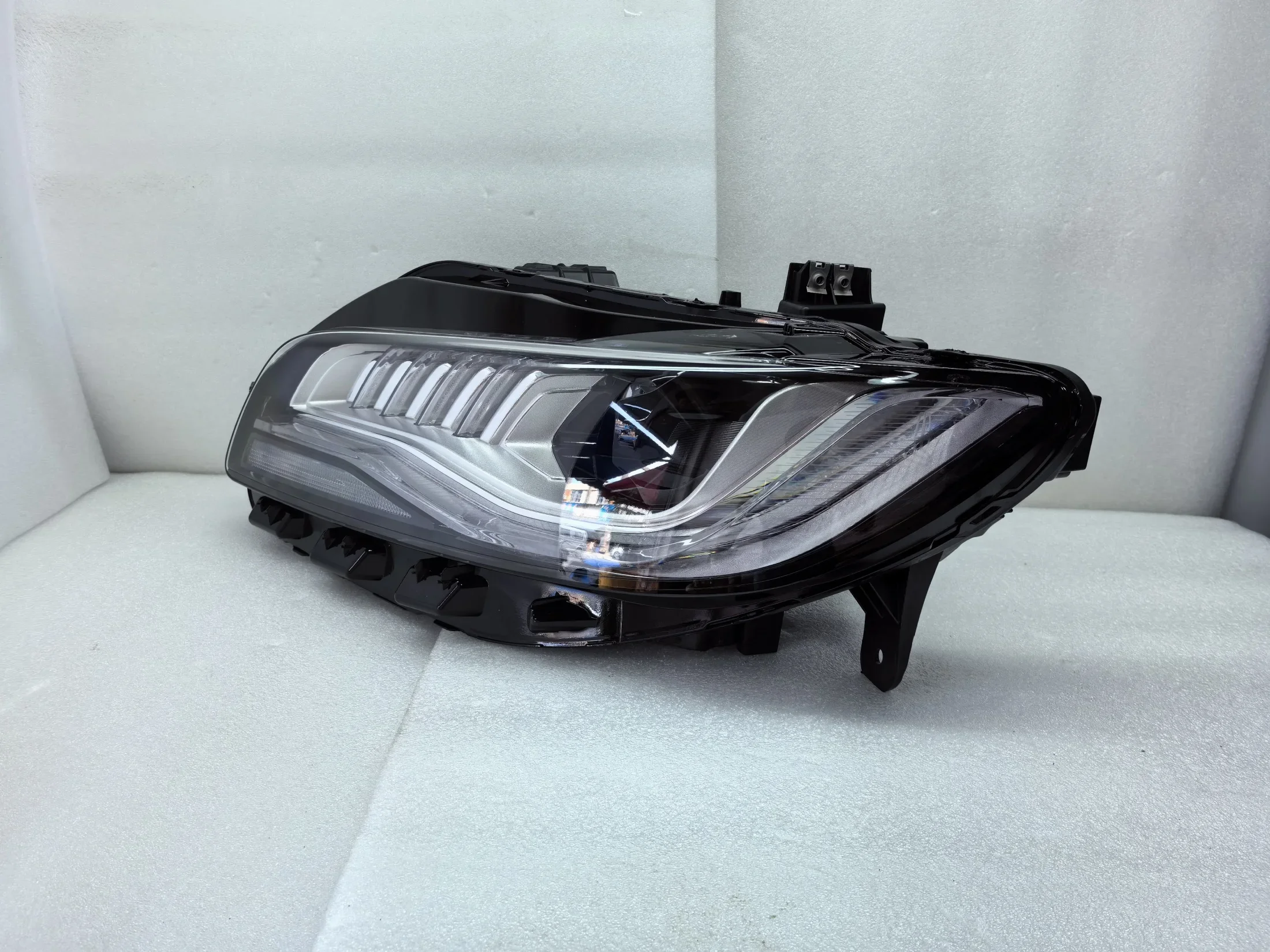 High quality headlights suitable for Lincoln MKZ headlights from to LED lighting system