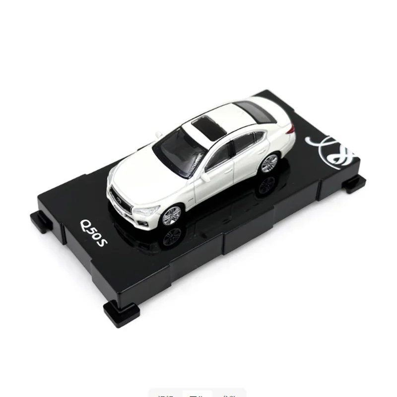 PAUDI 다이캐스트 1:64 스케일 인피니티 Q50S 2014 합금 시뮬레이션 자동차 모델 소년 수집품 기념품 휴일 선물 전시용