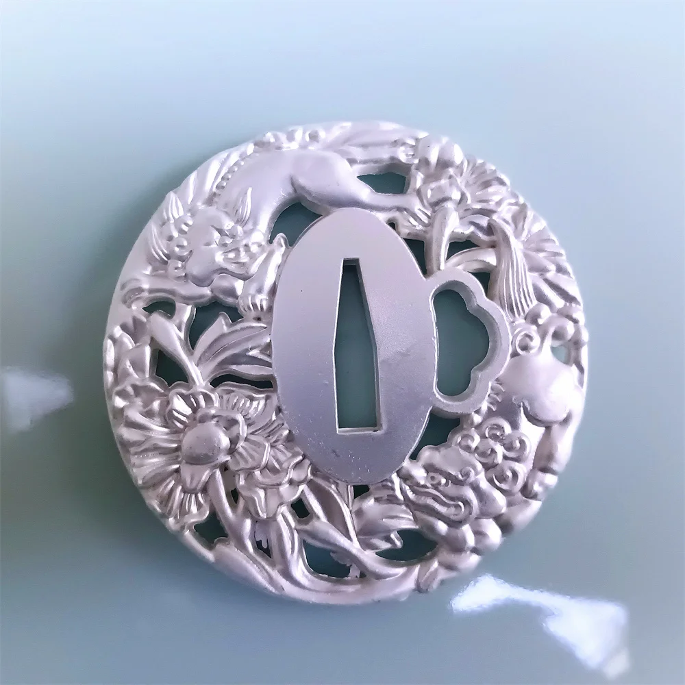 

Beautiful Tsuba Handguard Guard Alloy Material For Japanese Real Samurai Katana Sword Fittings Very Good
