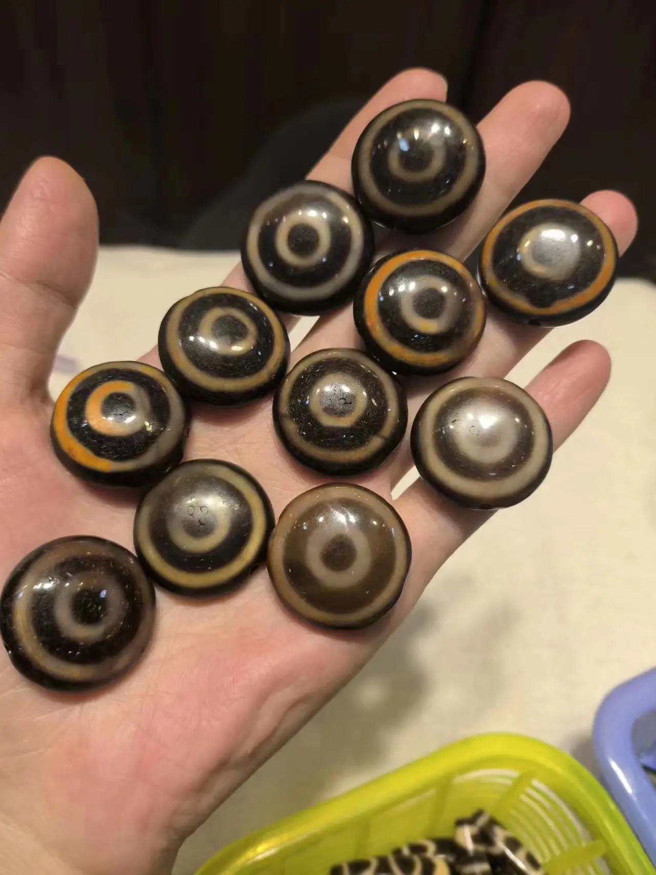 

1pcs/lot natural agate lamb plate bead Black brown Rare varieties Multiple patterns Weathered lines Flat round beads Accessories