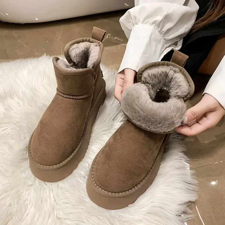 Snow boots for women in winter, new super thick sole with plush and thick insulation, frosted leather cotton shoes, short tube c