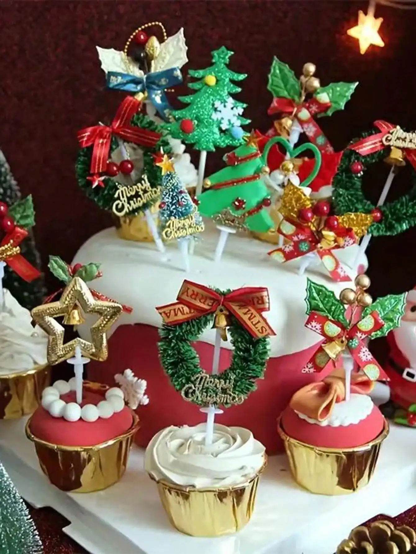 5/10/20pcs Random Christmas Wreath Cake Toppers, Holiday Birthday Dessert Decorations with Bells and Bows