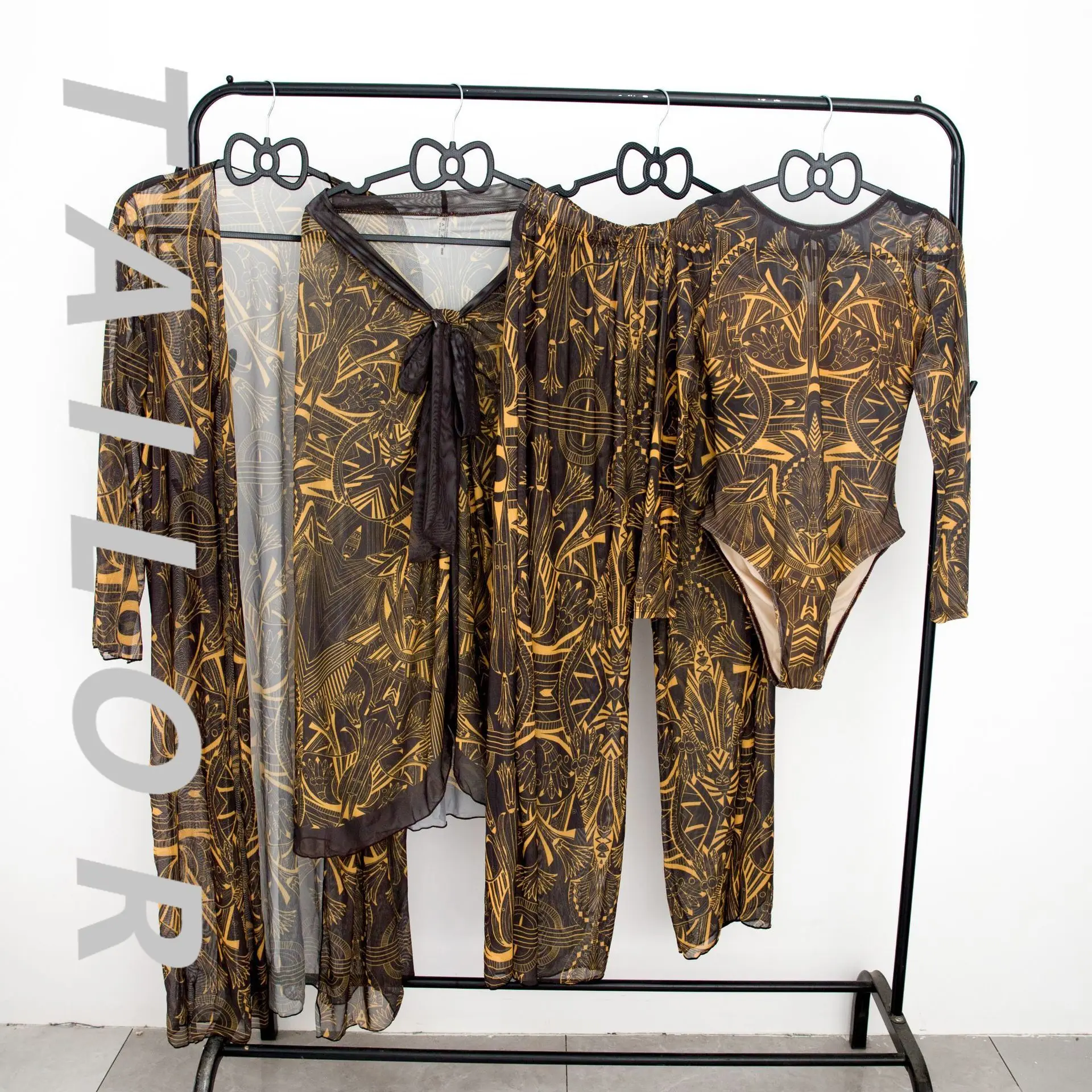 2025 new Russian swimsuit women's one-piece swimsuit bikini sunscreen set Купальник bathing suit women 1