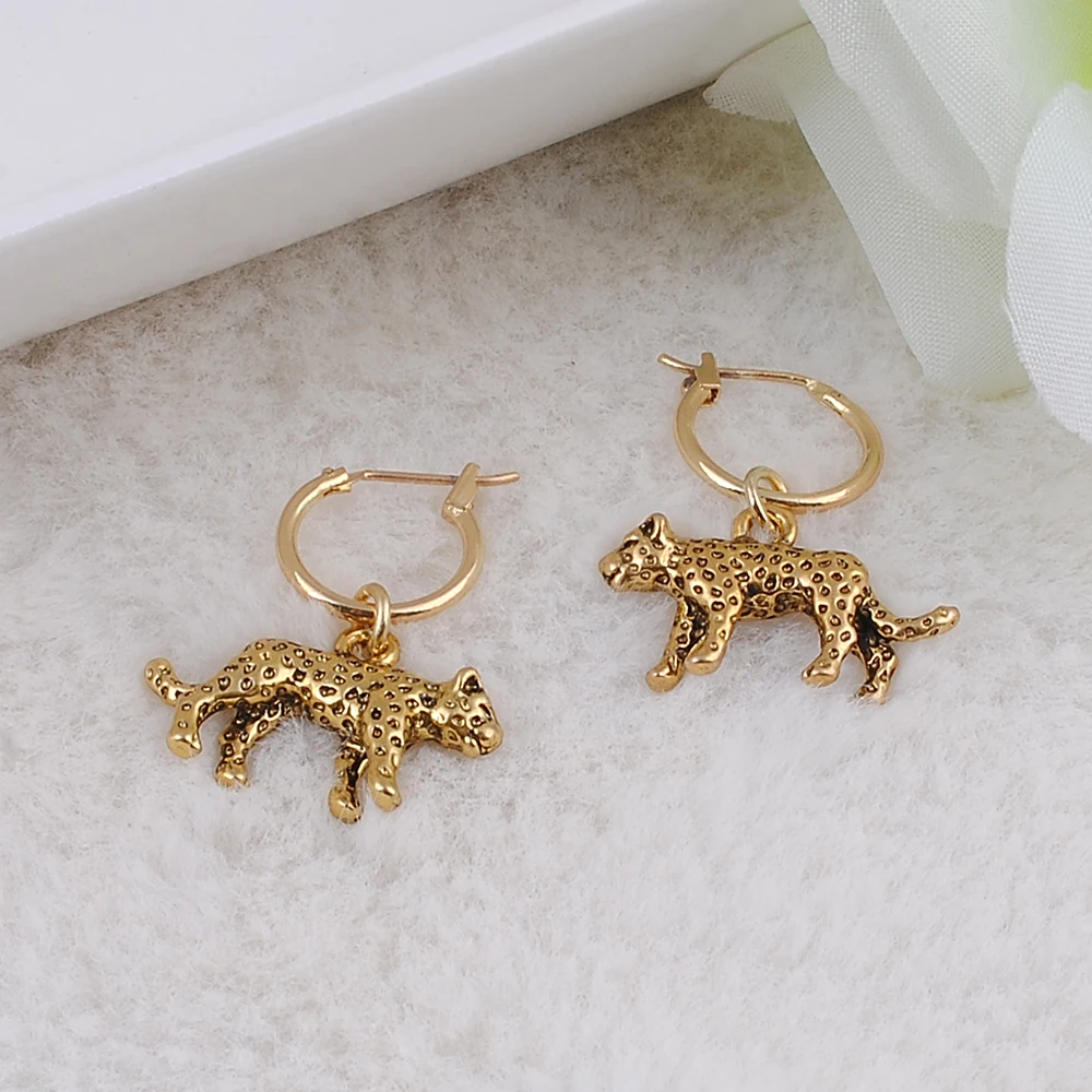 Orecchini in tessuto leggero, cerchio con leopard stampe, sterling silver chiudibili - Italia