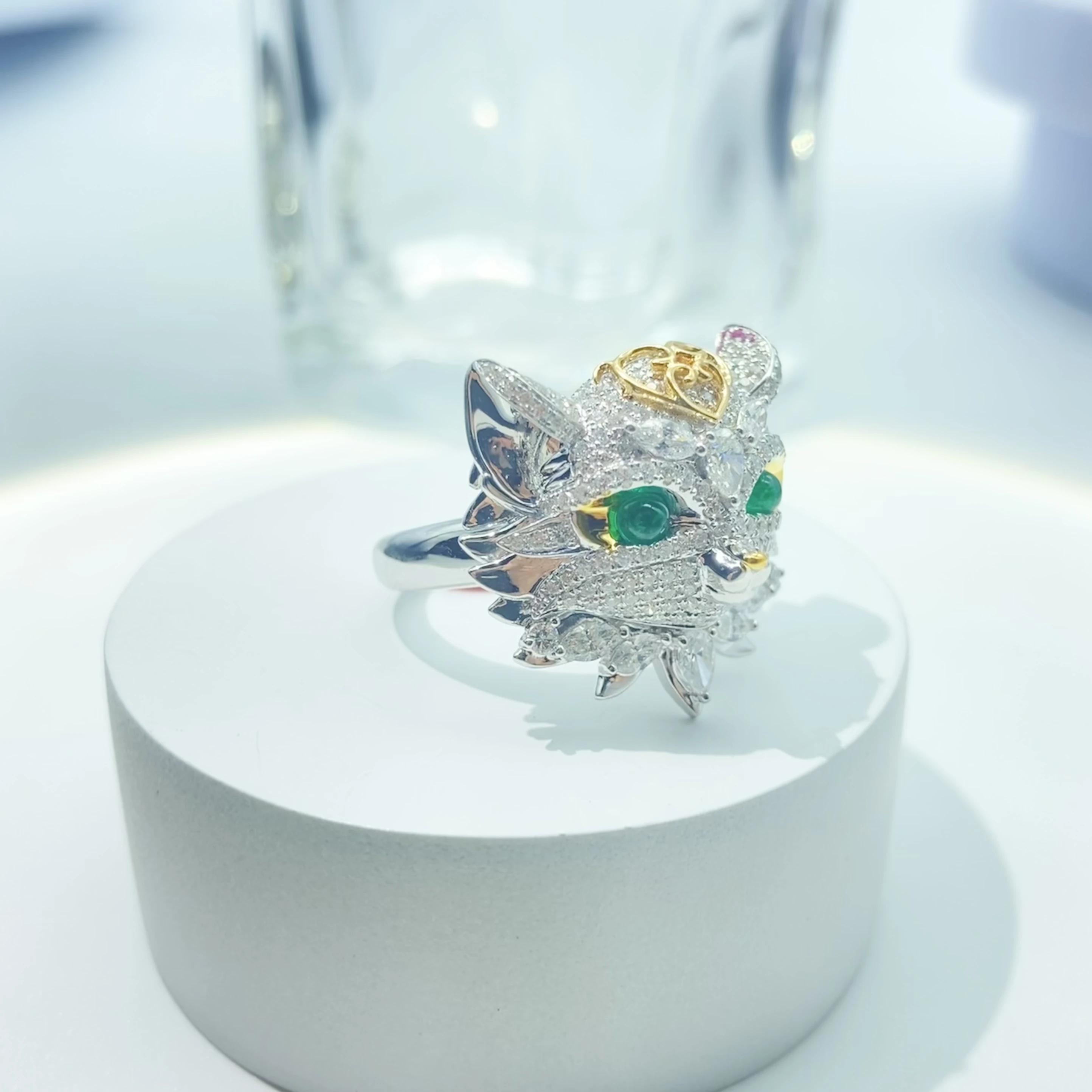 Рисунок 4 - Набор колец из 18-каратного золота