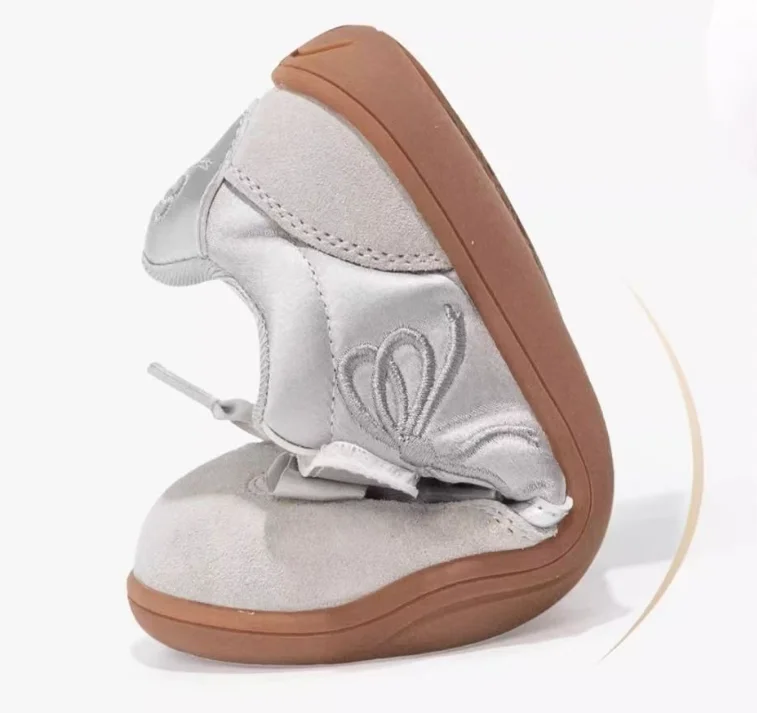 Children's Board Shoes Four Seasons Models Gold Casual Boys Girls Training Shoes Pink Soft Kid Baby Sneakers 4