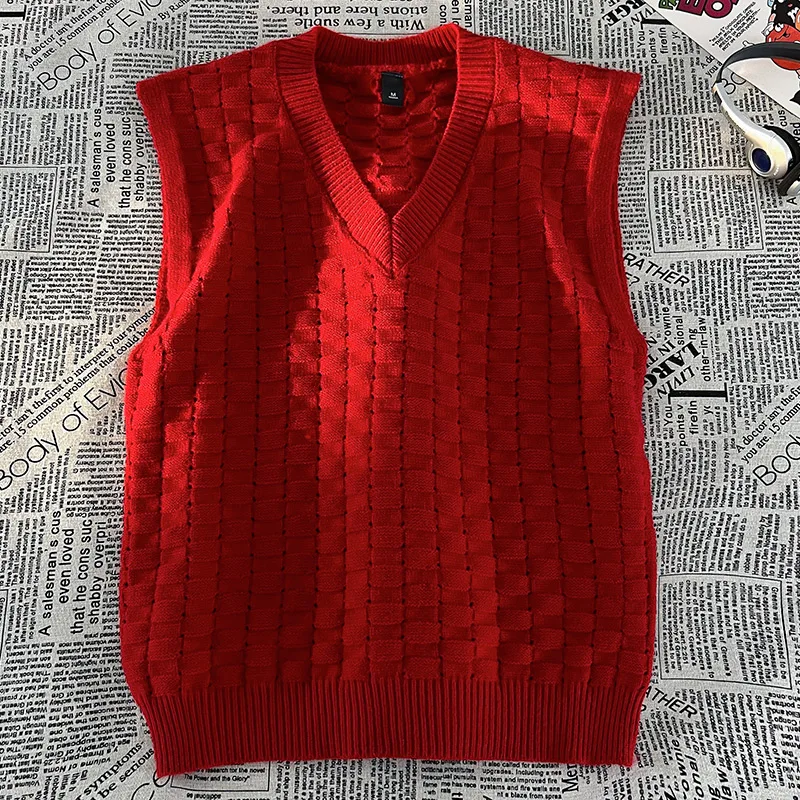 Men Sweater Vests Jacquard Horizontal Checkered Pattern Cotton Soft Yarn Knitted V-Neck Shoulder Design