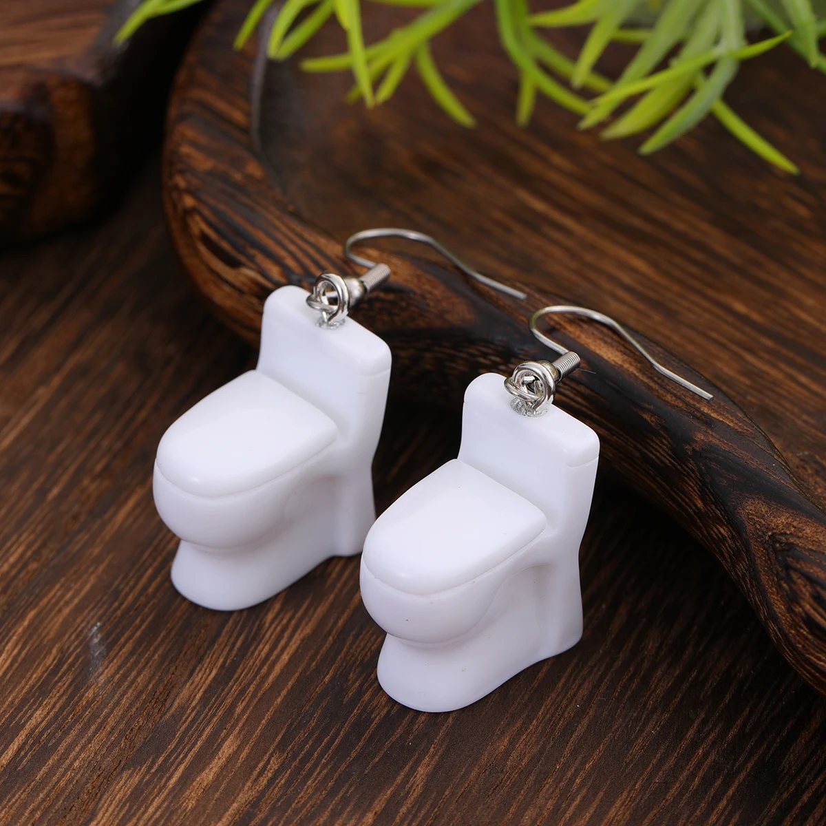 Stylish toilet earrings for gifts