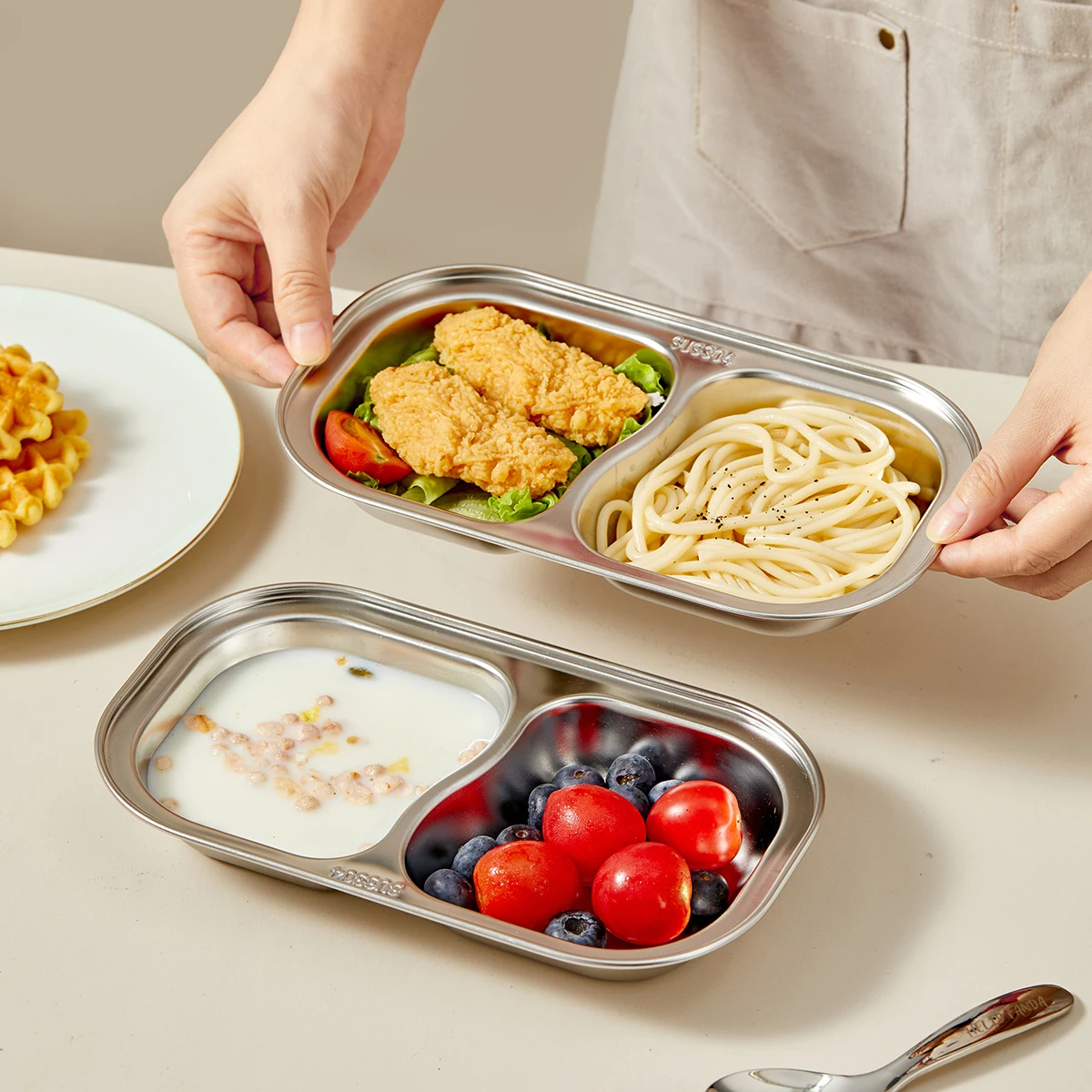 WORTHBUY 2 Compartments Kid Dining Plate 304 Stainless Steel Divided Dinner Plate Kitchen Cute Pattern Child Salad Dinner Tray