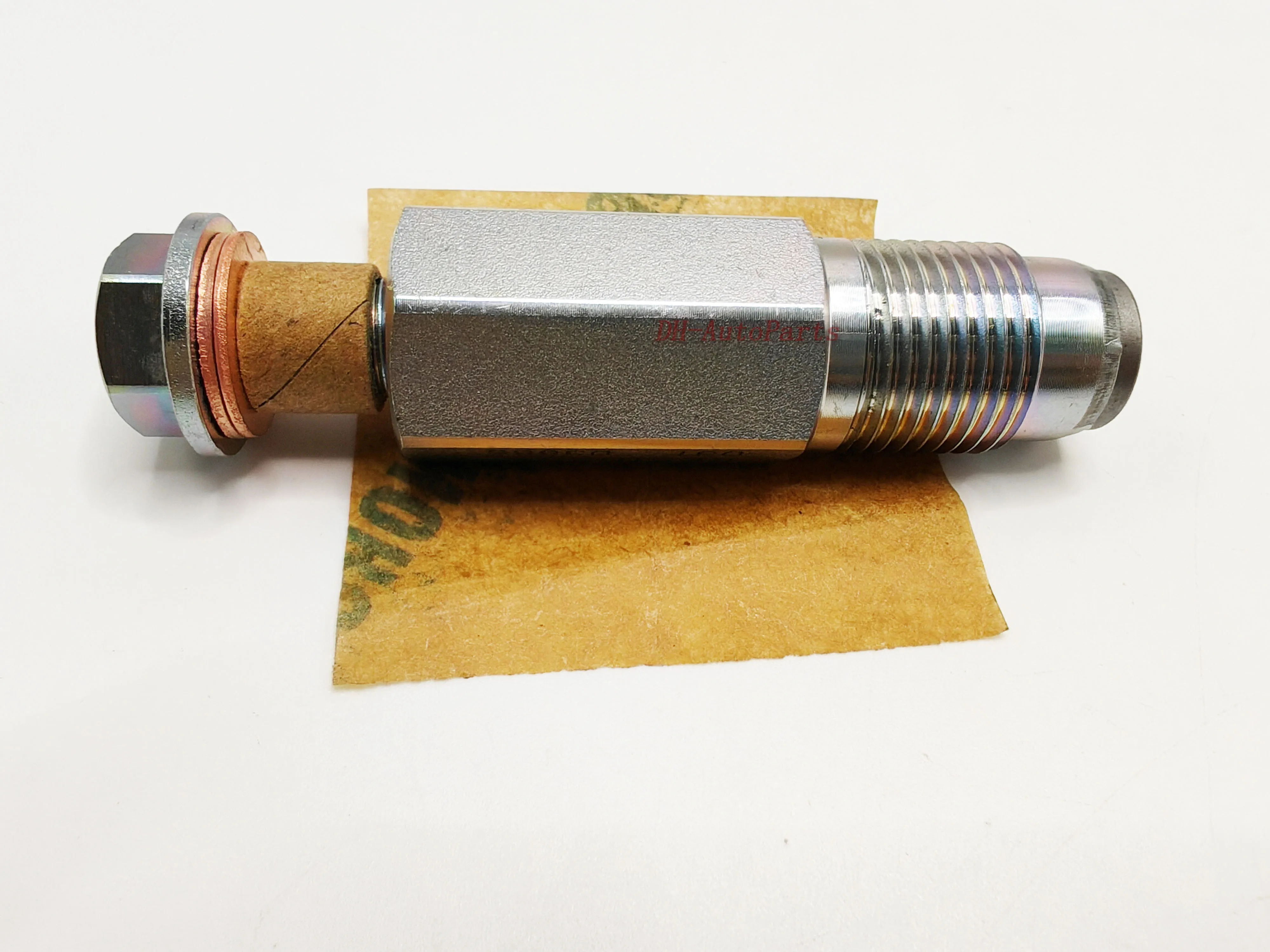 RE516335 Fuel Pressure Relief Valve John Deere 210K 210LJ 310J 310K 310SJ 310SK 315SJ 315SK 410J 410K 710J 710K fuel pressure sensor