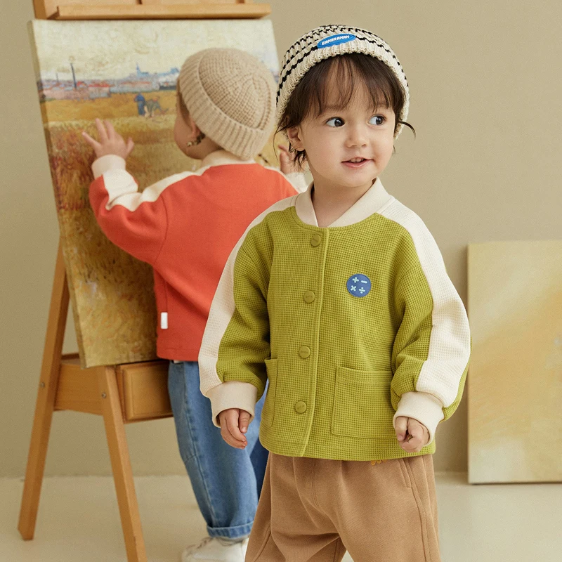

Boys and Girls' Round Neck Contrast Coat New Spring and Autumn Baseball Coat
