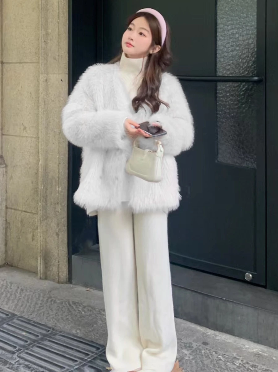 

2023 Women's Clothing Loose Short Faux Fur Coat Winter New 9