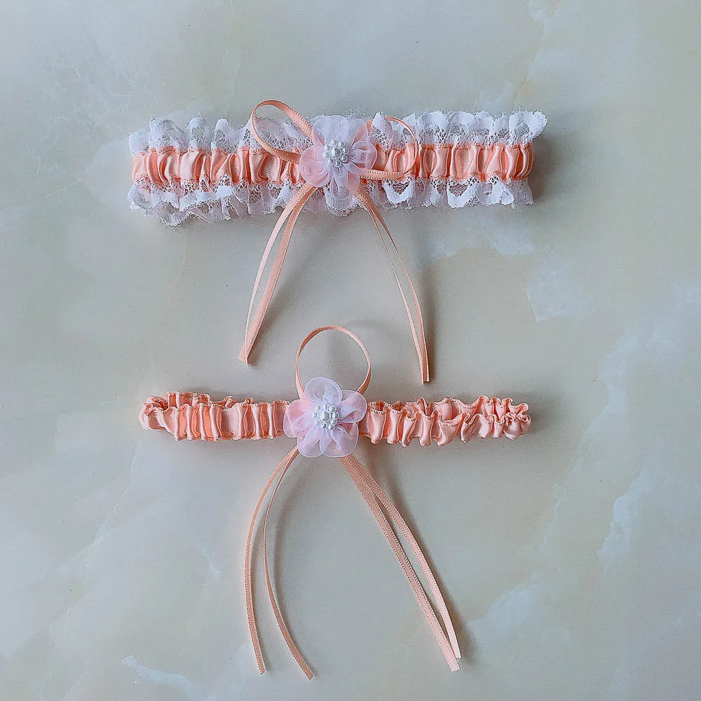 Description Picture 4 of itemNew 2PCS/Set Wedding Garter Bridal Shower Bride Keepsake Ivory Lace Floral Rhinestone Bow Women Ladies Garter Hen Night Supply