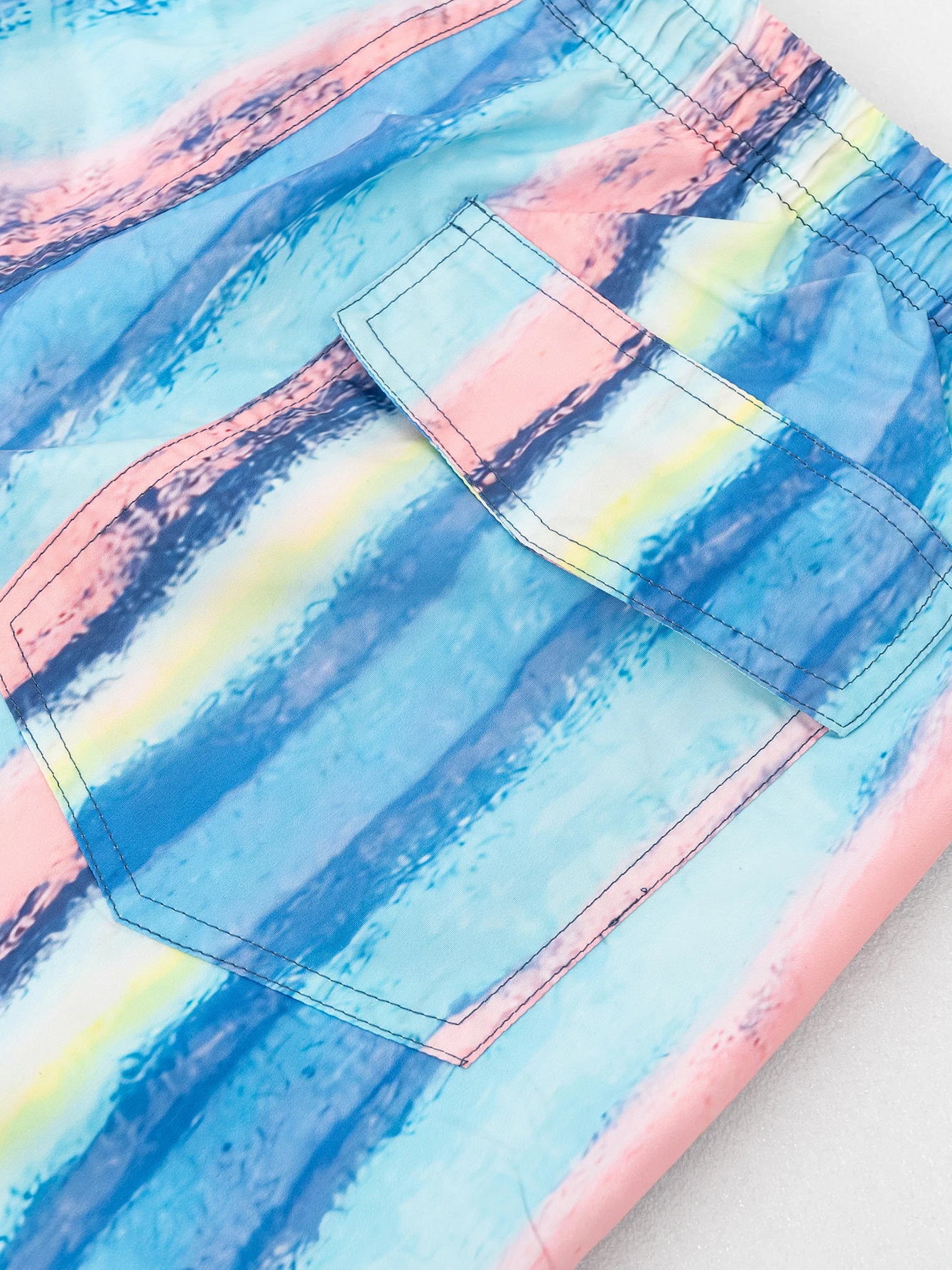 Men's Beach Elastic Waist Drawstring Stretch Shorts Casual Lightweight Swim Trunks Athletic Running Pants with Mesh Lining