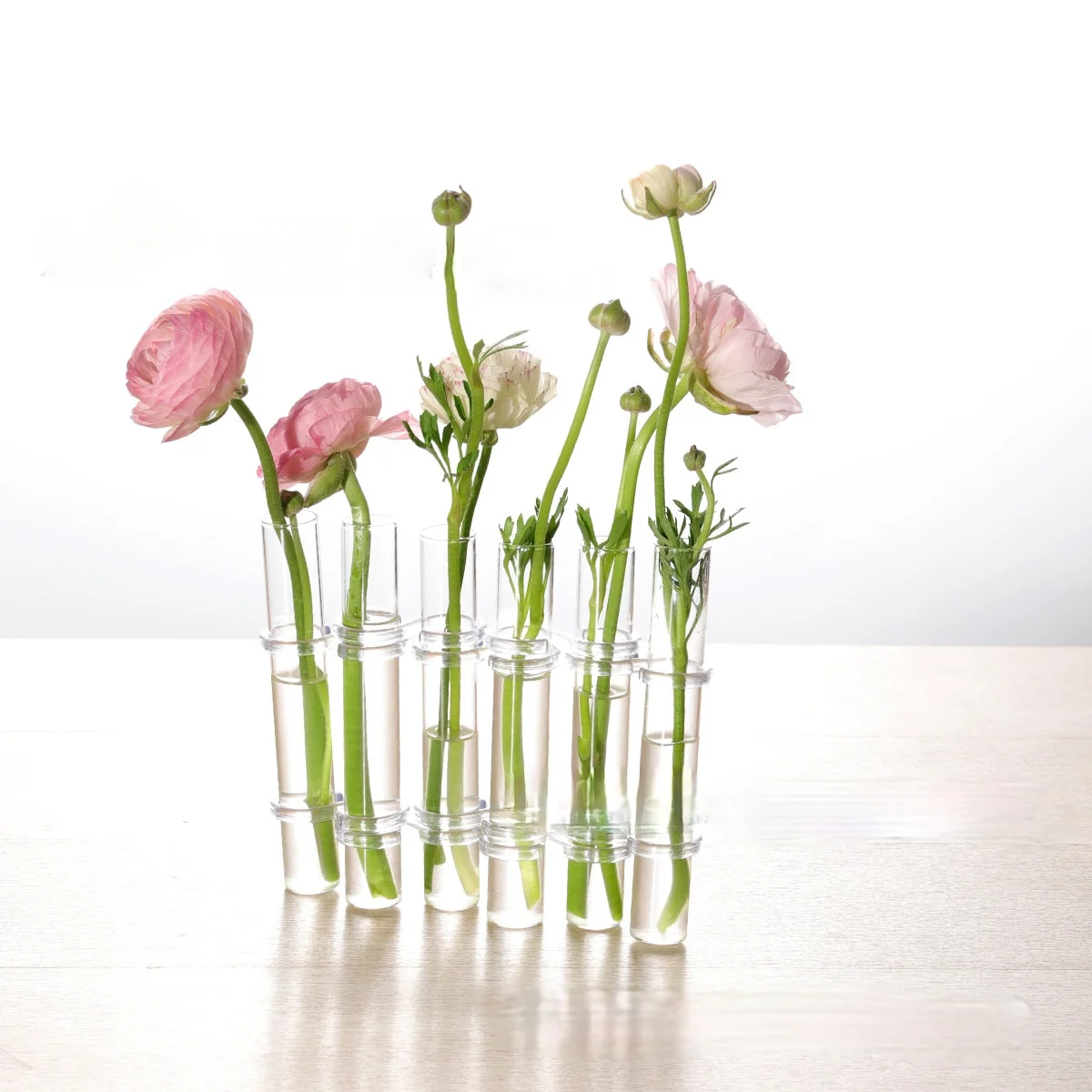 Vases, fioles et pipette pour Fleurs