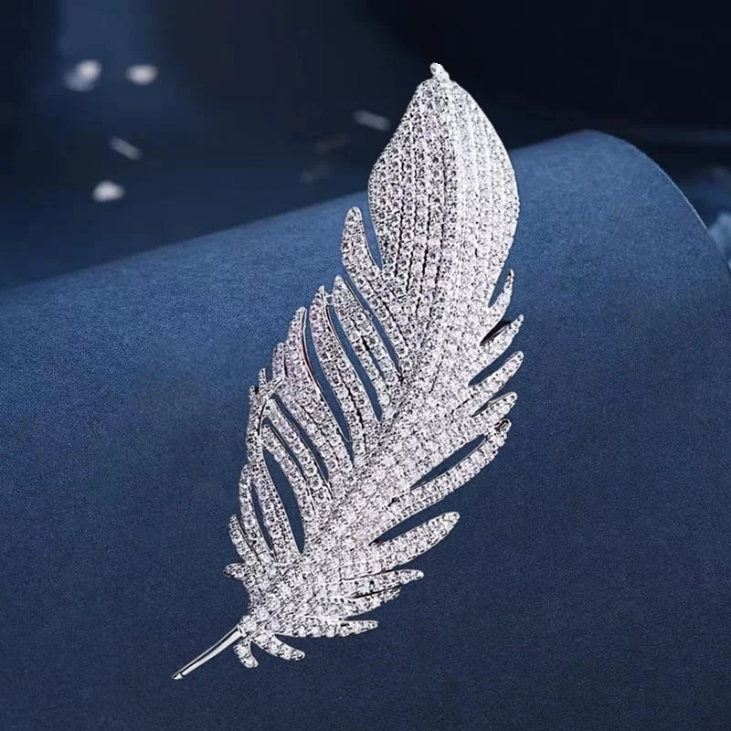 Women Girls Feather Rhinestone Brooches Jewelry Clothing Suit Pins Accessories