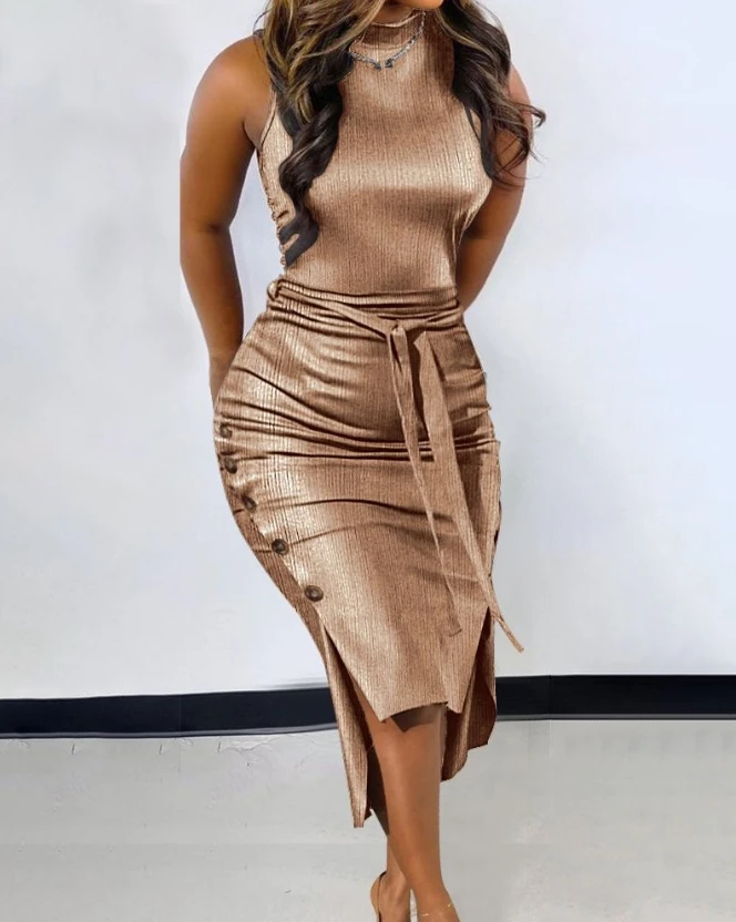 Рисунок 2 - Платье с воротником-стойкой