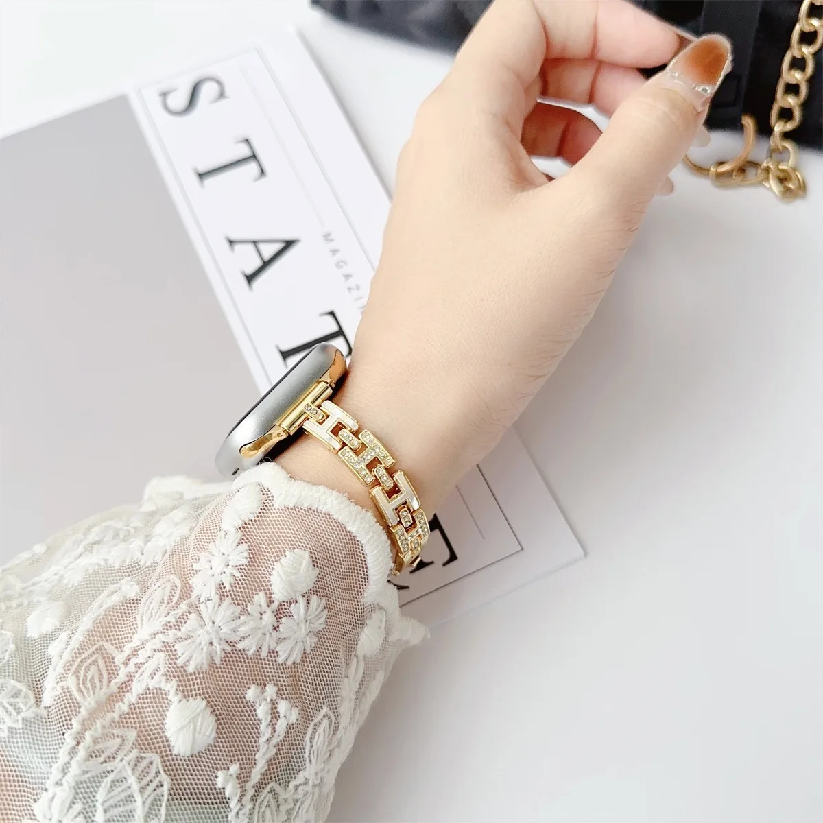 Watch Band For iWatch 42/44/45/46/49mm 38/40/41mm Metal Fashion Watch Strap For Watch Series Ultra2 Series 10/9/8/7/6/5/4/3/2/1_voghion.com