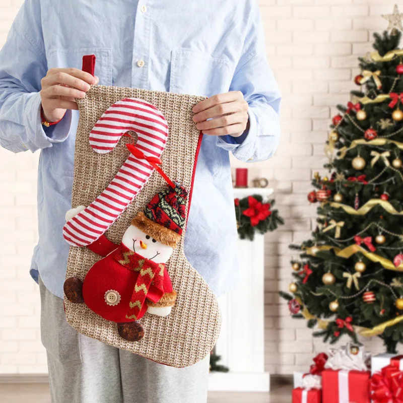 Calza di natale personalizzata tradizionale pupazzo di neve di babbo natale e Design di renne, calza grande con nome personalizzato per sacchetti regalo di famiglia  15