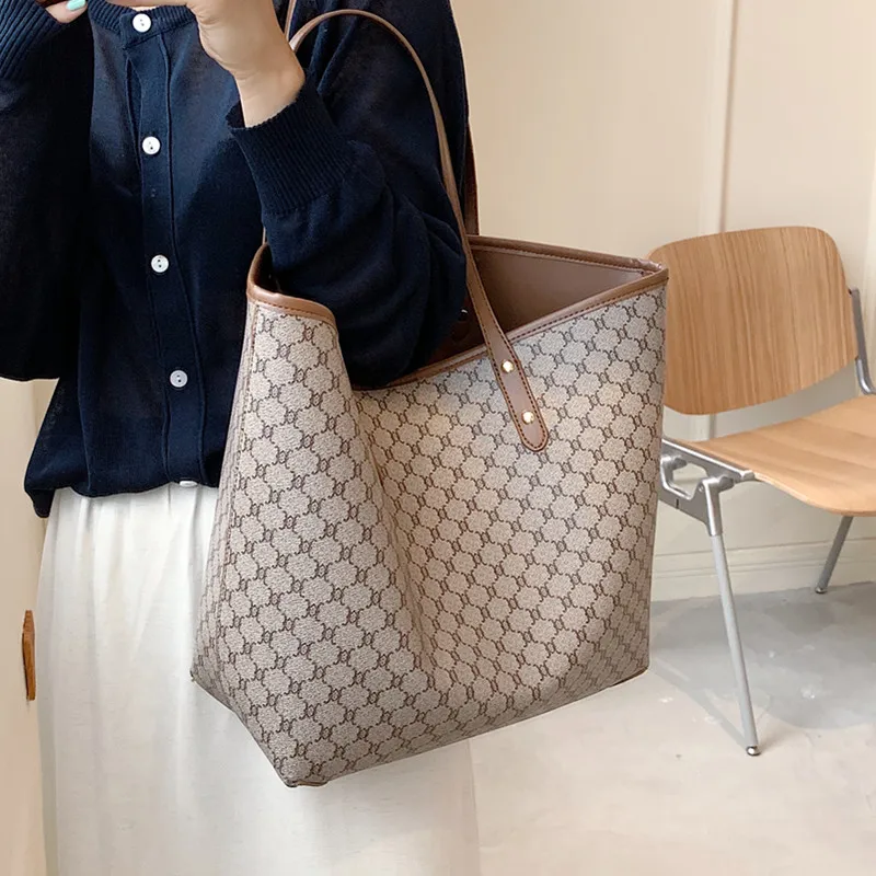 Luxury Women Big Tote Pu Leather Trends Brand Designer Female Handbag  Travel Chain Shoulder Bag Large Capacity Shopping Bags - Tote Bags -  AliExpress