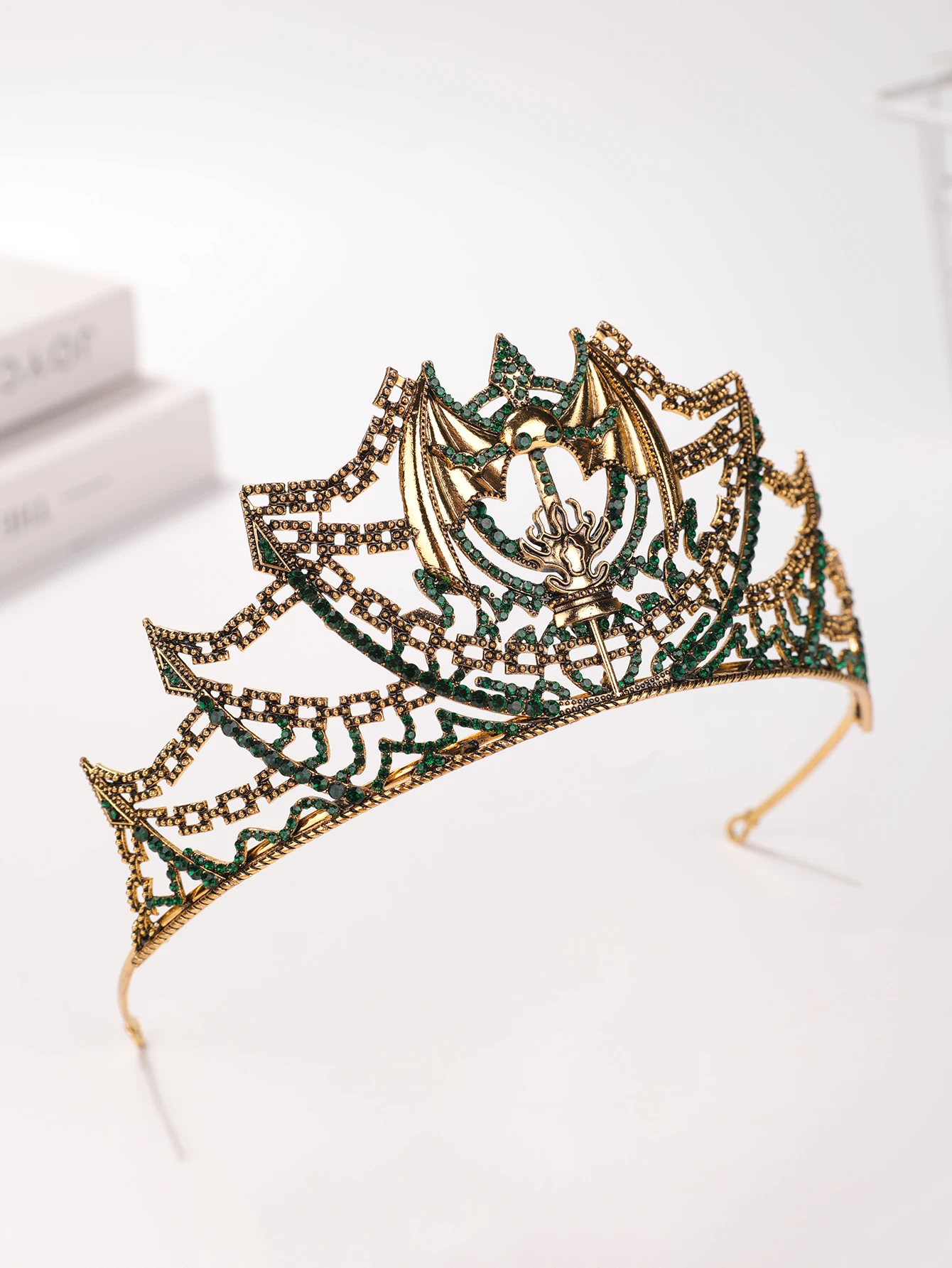 Neuer dunkler Stil, stark geprägter Spinnen-Fledermaus-Kronen-Haarschmuck mit einzigartigem Nischendesign für Partys – Detail 24