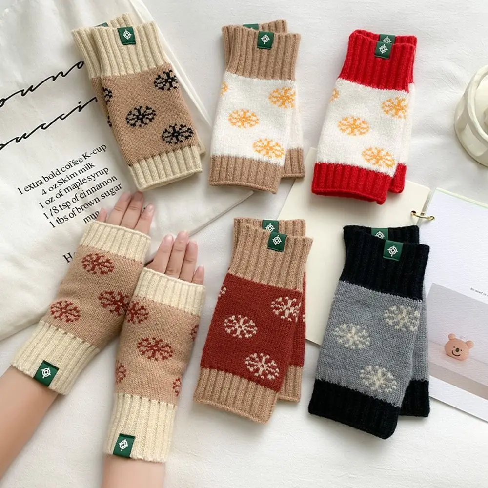 

Плотные трикотажные перчатки, модные эластичные сохраняющие тепло перчатки без пальцев, мягкие короткие варежки с узором в виде снежинок на Рождество