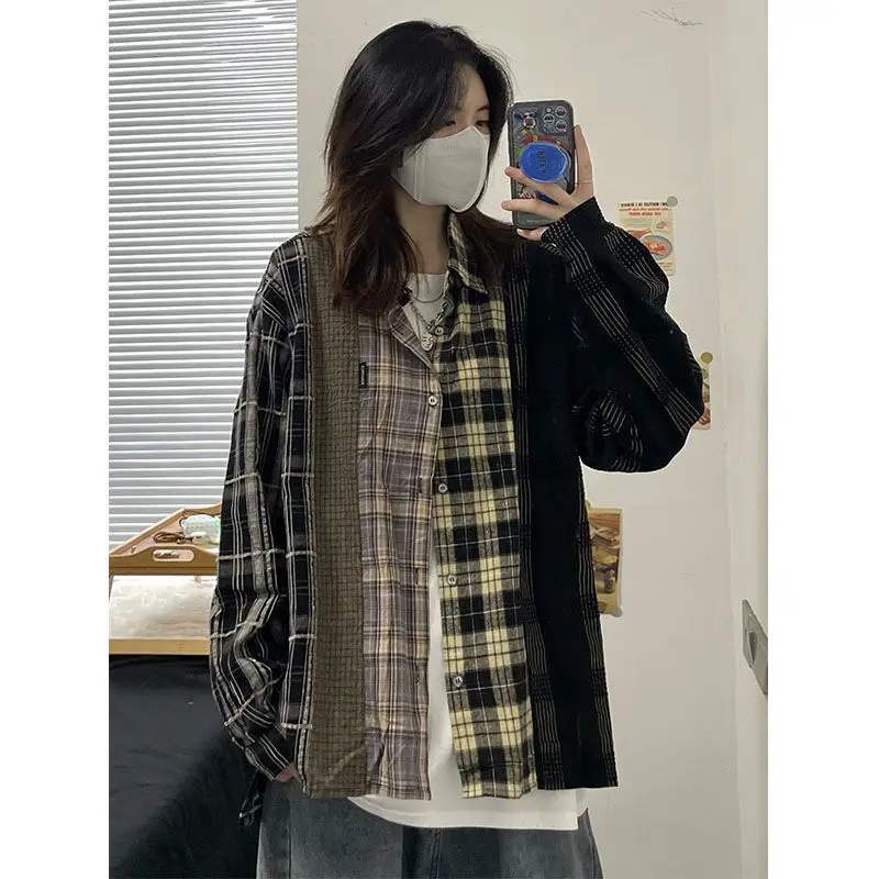 

2023 Men Plaid Shirt Streetwear Retro Vintage Checkered Shirt Patchwork Hip Hop Harajuku Shirt Long Sleeve Casual Shirt Cotton