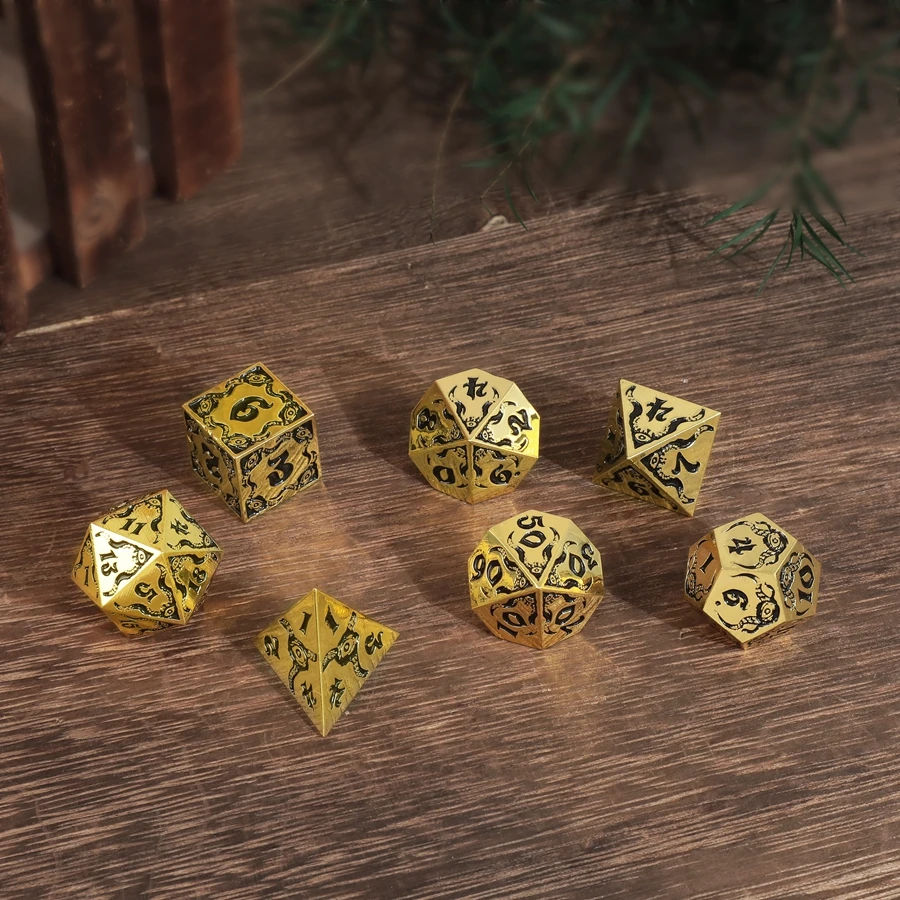New Style Bronze Retro 7pcs Polyhedral Metal Dice Set Role Play Games DND Dice Ornaments Accept Custom Font Symbol Pattern Logo