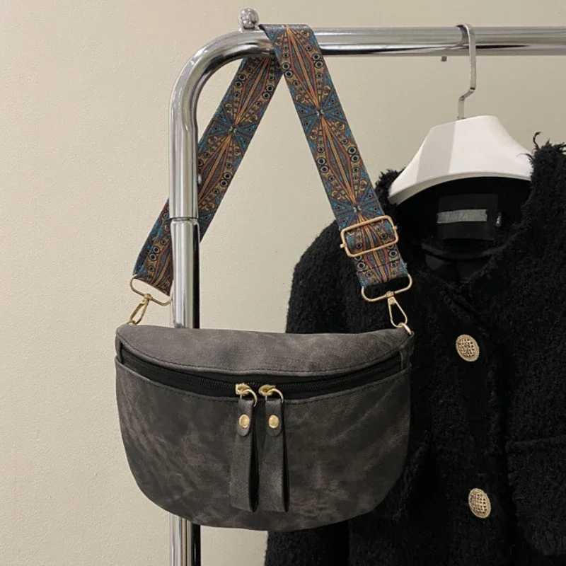 2026 Retro Solid Color Women's Chest Bag Luxury Designer Wide Strap Shoulder Bags for Women Simple PU Leather Waist Bags