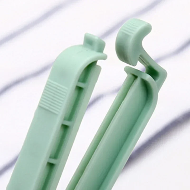 12Pcs/set Bag Plastic Clips Househould Snack Storage Bag Sealer Kitchen Mini Vacuum Sealer Clamp Food Clip Bag Seal Tool 4