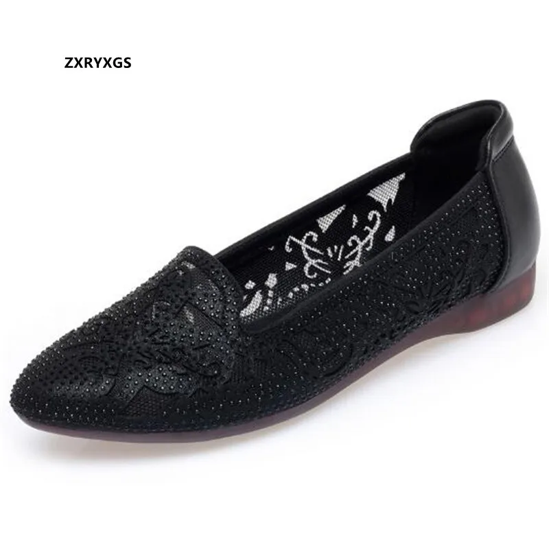 

2022 New Premium Microfiber Mesh Rhinestones Shoes Fashion Sandals Breathable Comfortable Flat Shoes Large Size Tide Shoes